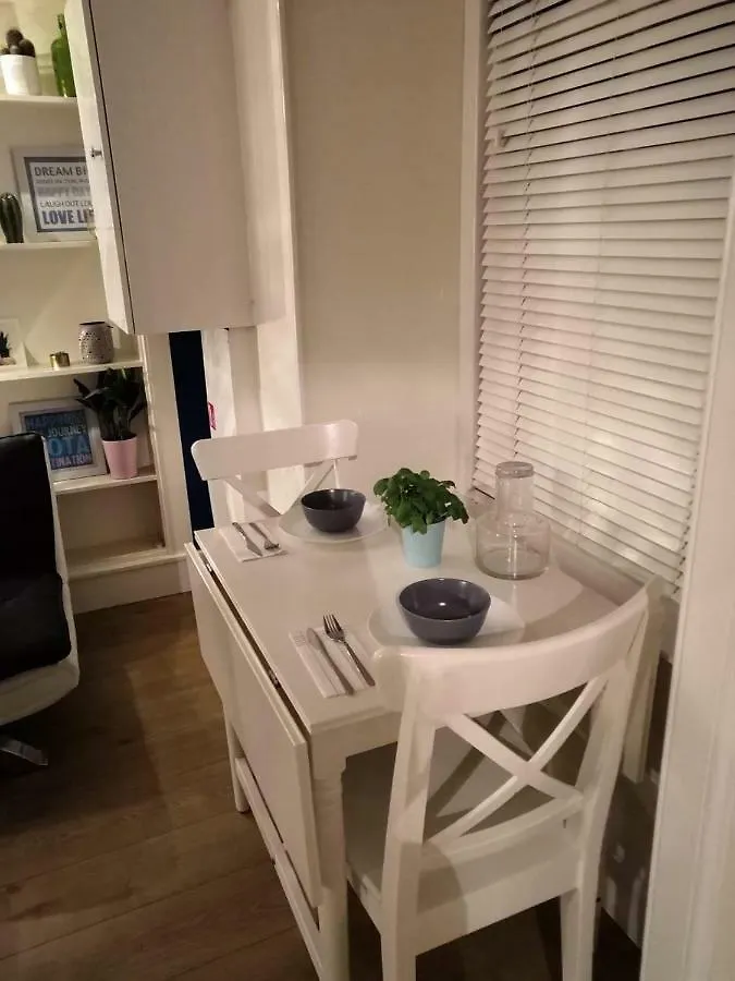 Edinburgh , Leith , Shore , Super Flat Hotel Apartamento